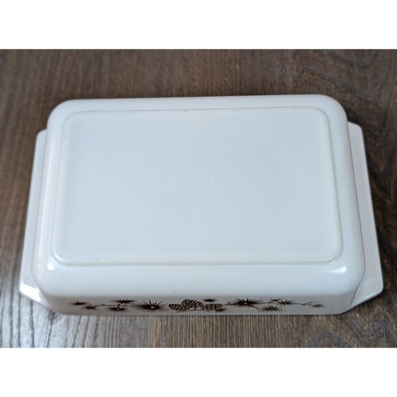 VTG 60s Pyrex Casserole Dish Metallic Gold Pine Cones 575-B Made in USA No Lid - Picture 10 of 11